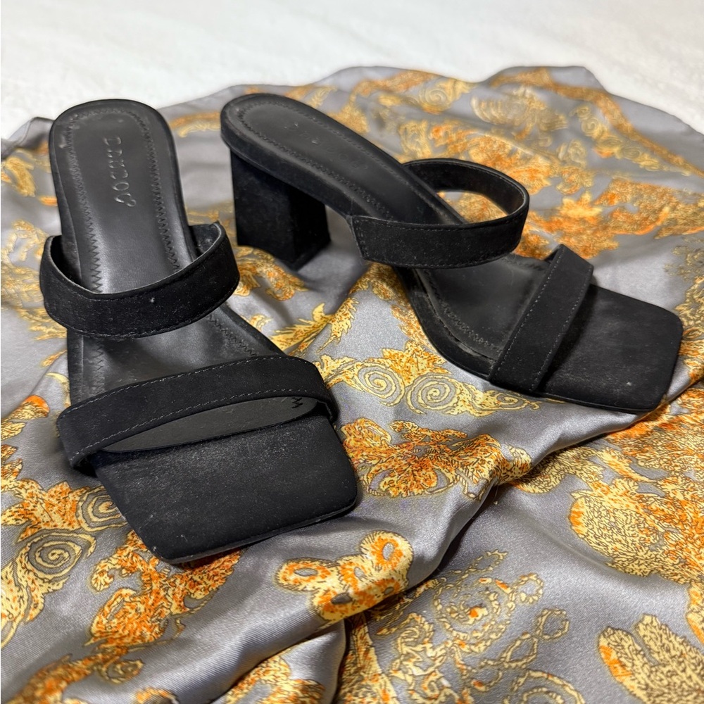 🚨3 for $25 FLASH SALE! BAMBOO Black Block Heel Sandals